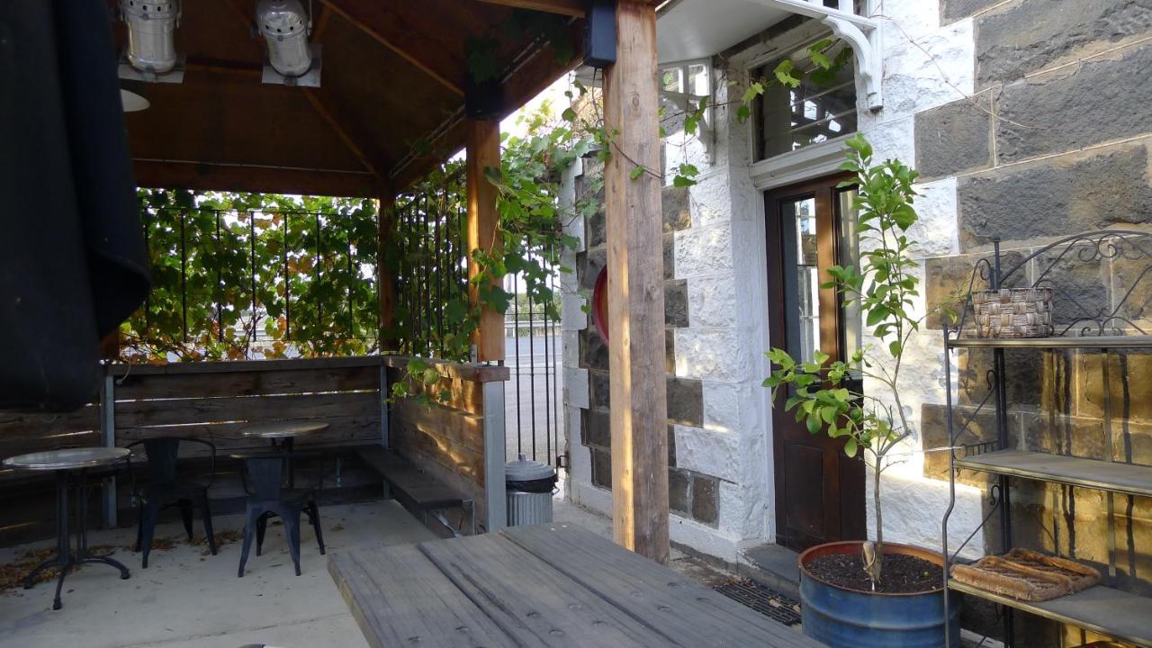 Elephant Bridge Hotel Darlington 외부 사진